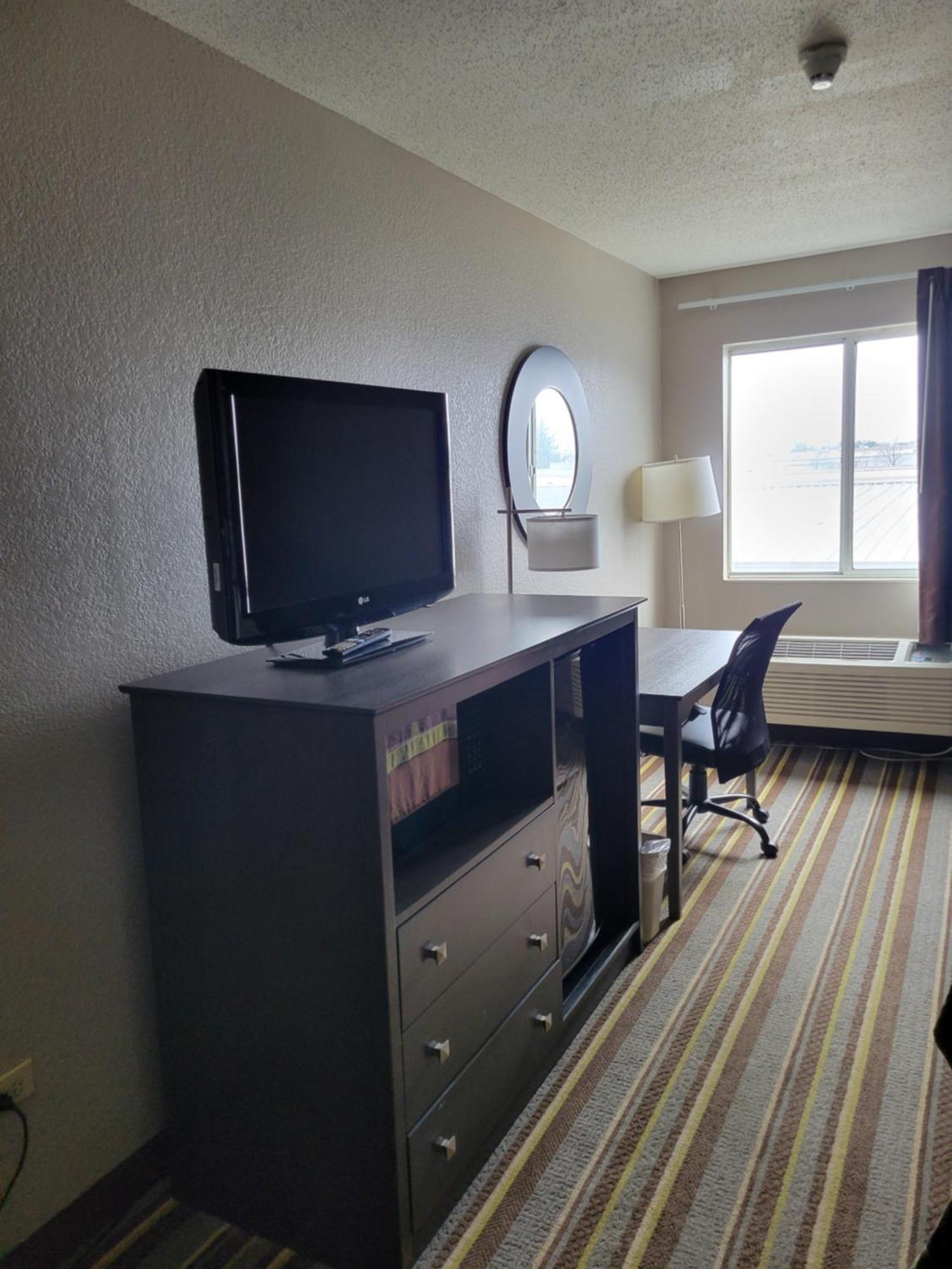Super 8 By Wyndham Aurora/Naperville Area Exterior photo